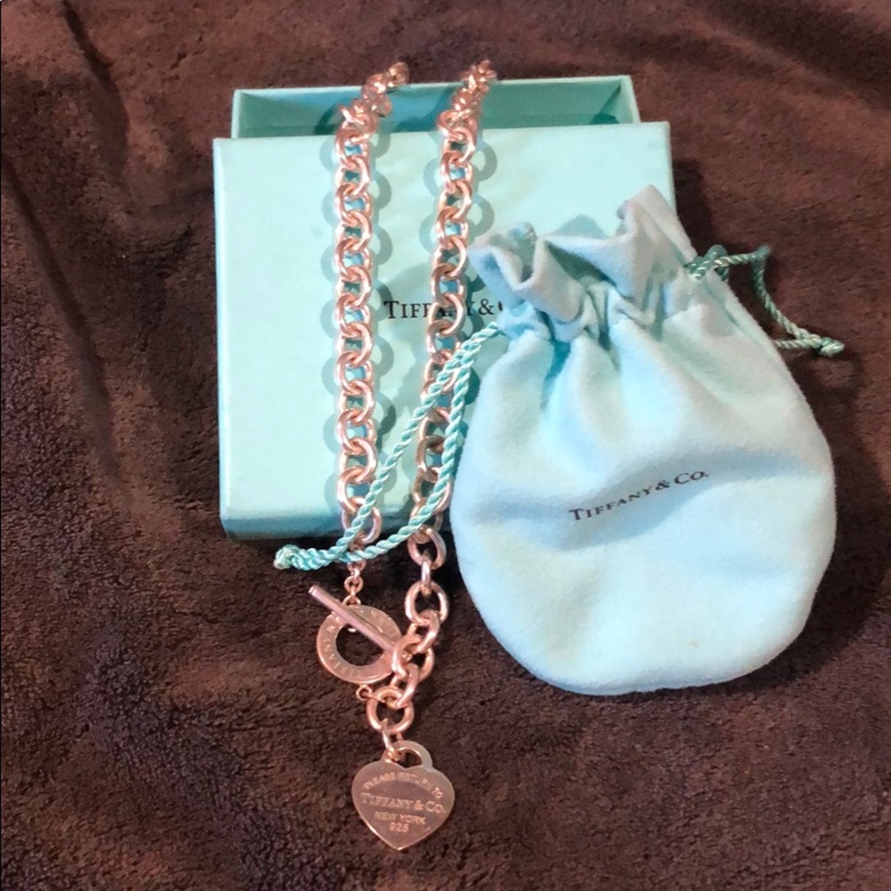 Never worn Tiffany &Co Toggle Necklace